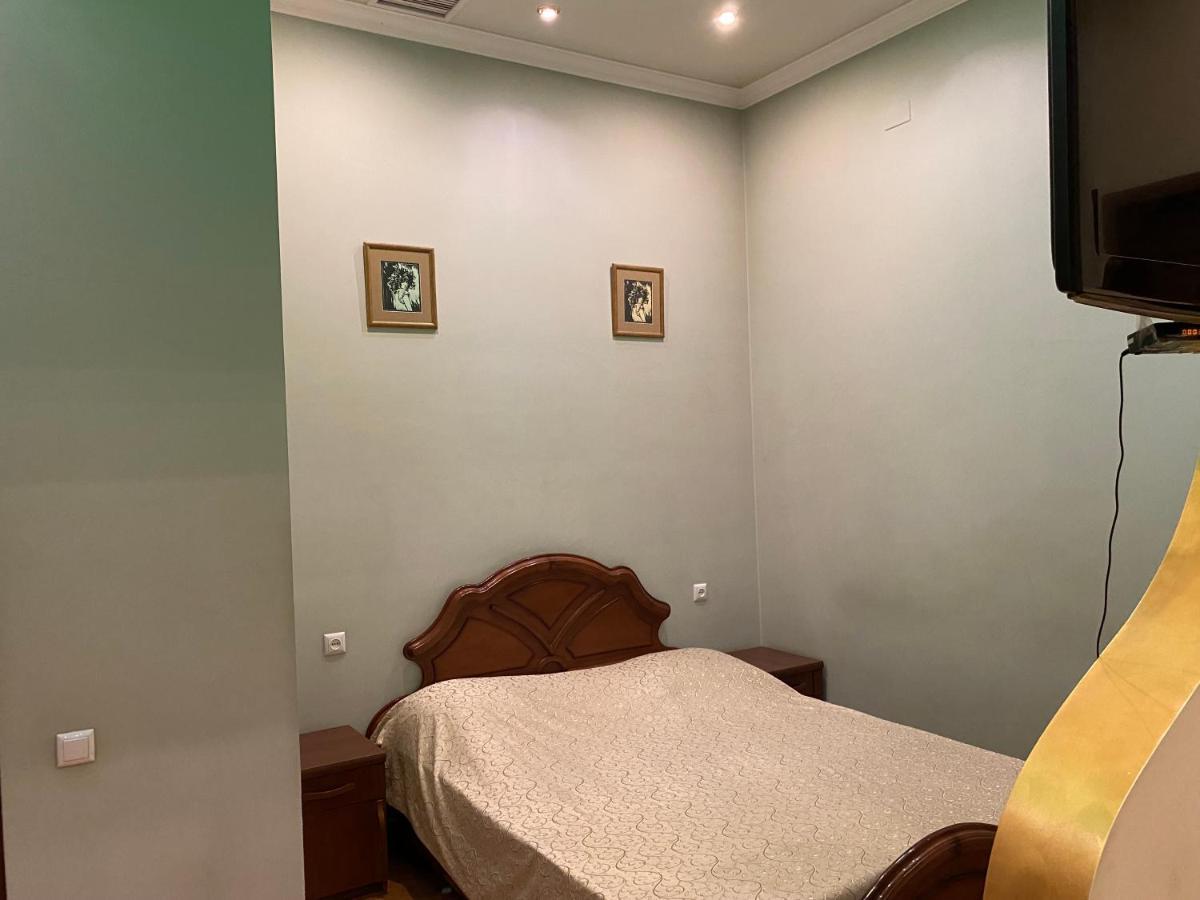 Green House P'arak'ar Екстериор снимка